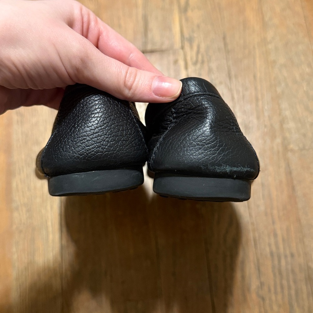 COACH 7-7.5 Fredrica Black Pebble Leather Loafers - Picture 4 of 8
